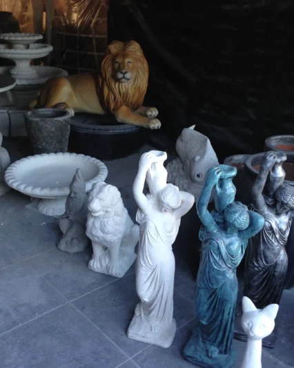 Statues & Ornaments